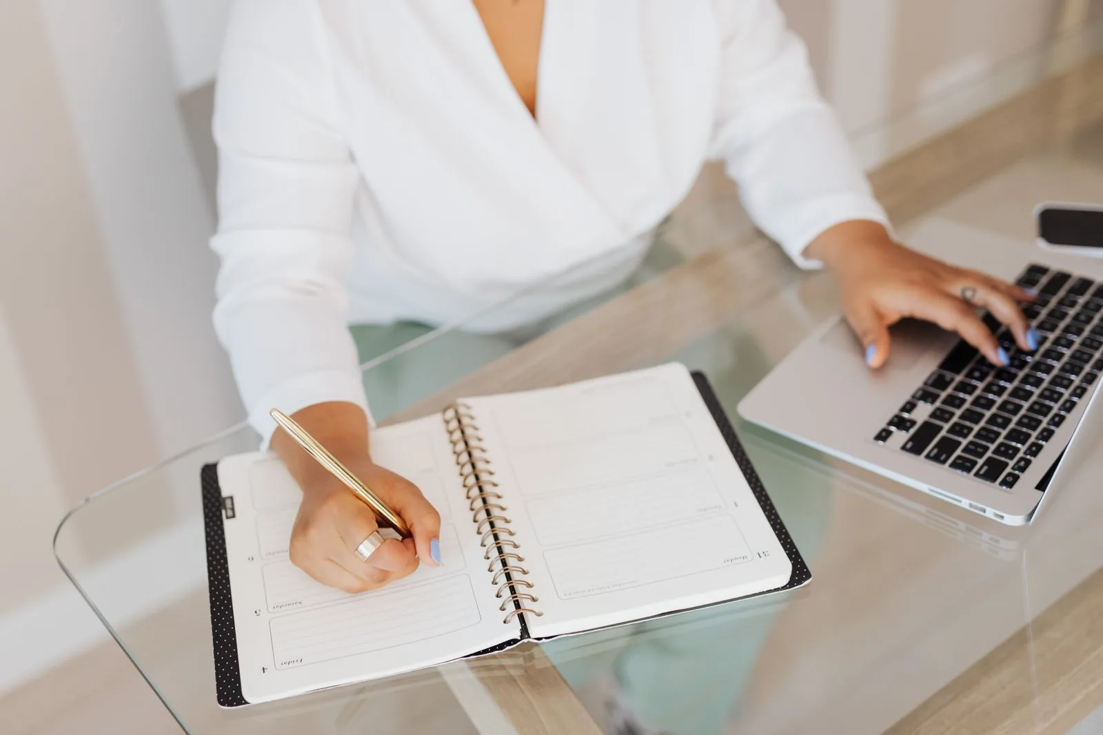 Content marketing guide for Singapore SMEs - Upscaled blog thumbnail